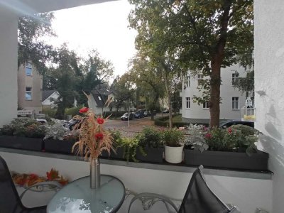 2-Zi-Altbau Whg+Balkon und KOMPLETT ausgestattet -fully furnished and equipped