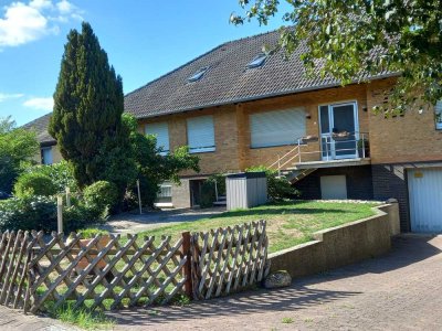 *Resse* großzügige Architektenvilla direkt am Teich und Waldrand.