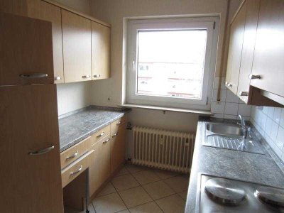 Singen schöne 3 ZI WHG, 66qm,  Balkon, mit Einzel Garage