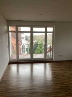 Helles 1-Zimmer-Apartment mit Balkon in Langenhagen