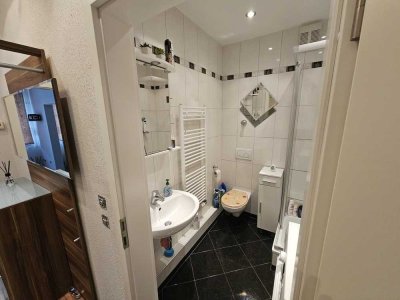 Möblierte 2-Zimmer Wohnung mit Balkon und Aufzug im 4. OG in Düsseldorf Bilk