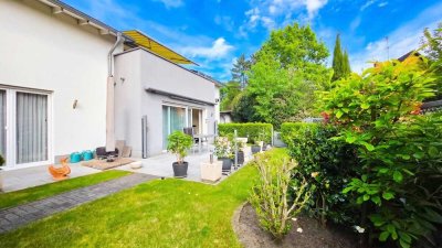 Barrierefreie Erdgeschosswohnung mit Südgarten im Zweifamilienhaus