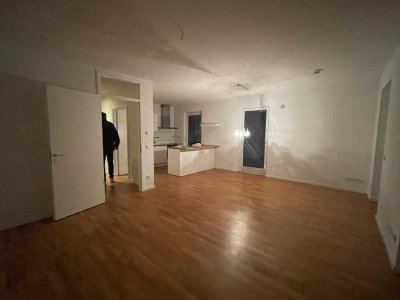 Helle 93 m² Wohnung mit Balkon in Hamburg-Stellingen
