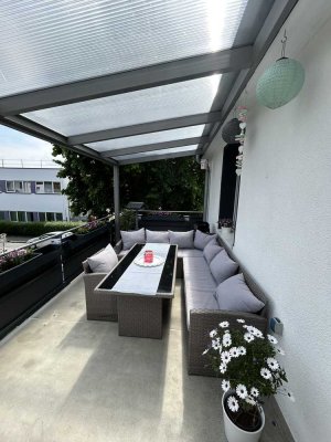 Möblierte 2-Zimmer WG gehoben mit Balkon Keller Einbauküche Nähe Klinik