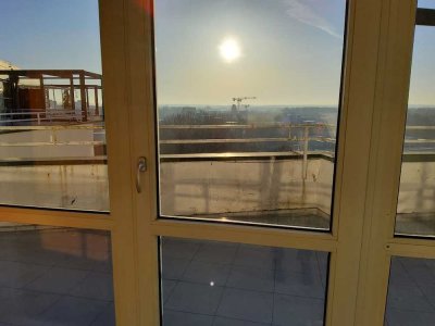 Gemütliche 2-Zimmer-Wohnung mit Balkon // 8.OG Wohnung 9