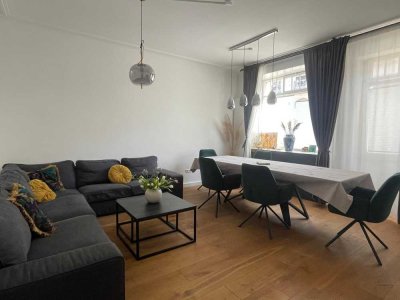 Stilvolle 4-Zimmer-EG-Wohnung mit Garten in einer der schönsten Straßen Stuttgart-Süds
