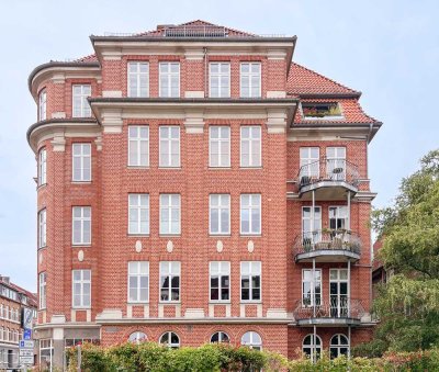 Traumhafte Altbauwohnung, Wohnen mit Stil auf höchstem Niveau, ca. 140 m³, 4 Zii., Balkon
