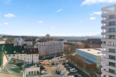 Lichtdurchflutete moderne Penthouse ähnliche 3 Zimmer Wohnung mit Einbauküche und Fernblick