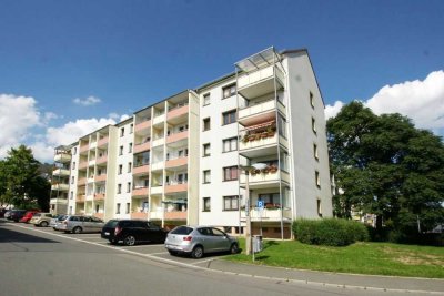 Lichtdurchflutete 3-Raum-Wohnung wartet auf neue Mieter