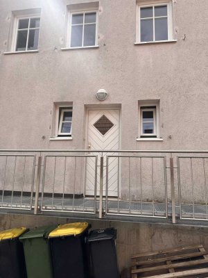 Sanierte 1-Zimmer-Wohnung mit Balkon und Einbauküche in Vaihingen
