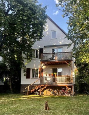 Ansprechende helle  2,5-Zimmer-Dachgeschosswohnung im Leineviertel