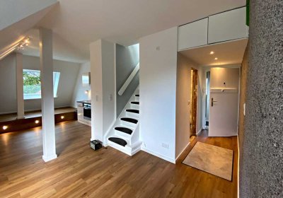 Helle exklusive 2-Zimmer-Maisonette-Wohnung mit Einbauküche in Stadtvilla