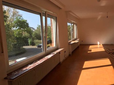 Gepflegte 3-Raum-Wohnung mit Balkon in Gütersloh's Zentrum