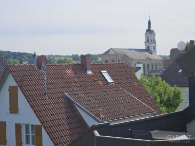 Sonnige 2 Zimmer-Wohnung mit großem Balkon!