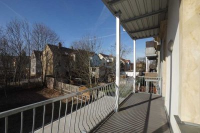 Traumhafte, geräumige Familien-Wohnung mit 2 Balkonen und Tageslichtbad in Marienthal