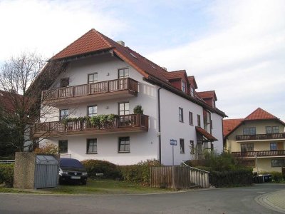 Helle 3-Zimmerwohnung mit 2 Balkonen und PKW-Stellplatz in ruhiger Lage von Bannewitz