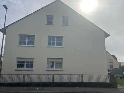 Freundliche und modernisierte 4-Raum-OG-Wohnung in Untermeitingen