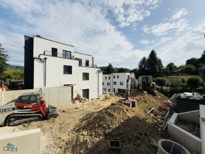PREISREDUKTION! EXKLUSIVE 4-5 ZIMMER DOPPELHAUSHÄLFTEN MIT FREIFLÄCHEN IN GRÜNRUHELAGE!