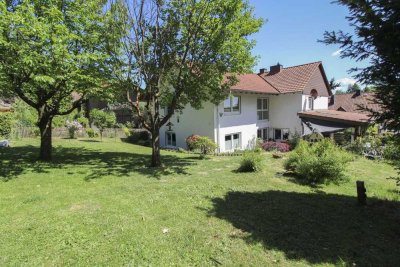 Großzügiges Mehrfamilienhaus am Waldrand – 230 m² Wohntraum mit Garten, Wintergarten & Garage