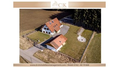 Schmuckstück  - liebevoll renoviertes Landhaus in sonnenverwöhnter Alleinlage