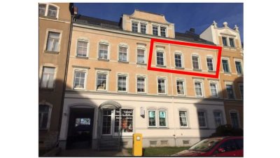 Sehr gepflegtes Haus / Geräumige 2 Zi. 2. OG rechts / EBK / gr. Balkon / Fußbodenheizung / mietfrei