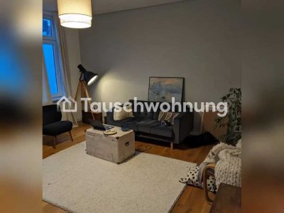 Tauschwohnung: Tolle 4,5 / 5 Zimmer Wohnung, hohe Decken, Holzboden, Balkon