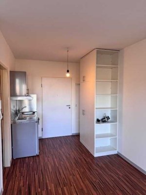 schöne Wohnung für Studenten direkt an der Uni