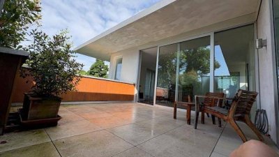 PARK-LAGE: Elegante Rooftop-Wohnung mit eigenem Lift und fantastischem Blick