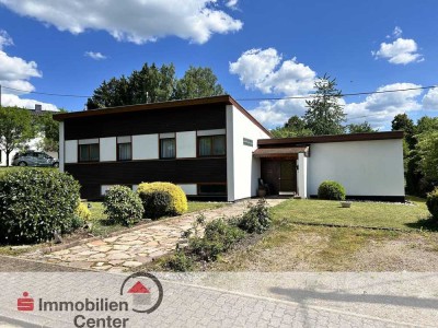 Kleines Einfamilienhaus mit schönem Grundstück in Wadern