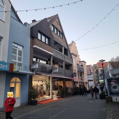 Über den Dächern von Recklinghausen: 7-Zimmer Dachgeschosswohnung