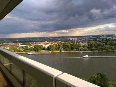 Stilvolle, möblierte 2,5 Zimmer-Wohnung mit Balkon+EBK