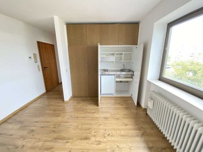 KL - Ost, 1 Zimmer Appartement mit Aufzug, Pantryküche, Tageslichtbad