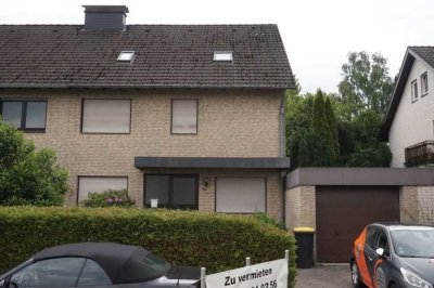Erstbezug nach Sanierung: Geräumige, preiswerte 7-Zimmer-Doppelhaushälfte mit geh. Innenausstattung