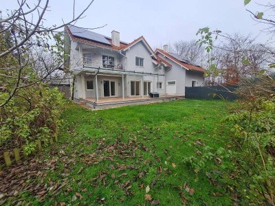 Gartenglück mit großer Terrasse in der Fischhub!