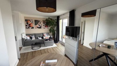 Helle 2-Zimmer Wohnung im 6. OG mit Balkon in Köln