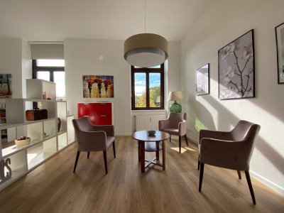 Wunderschöne helle 1 oder 2 Zimmer Altbauwohnung - PRIVAT