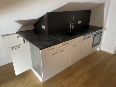 58 m² Dachgeschosswohnung zur Miete in Hemau: vollständig Saniert