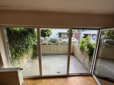 Helle EG-Wohnung mit Parkettboden zu vermieten