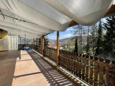 Schöne Aussicht in sonniger Lage - Walmdachbungalow in Schaippach