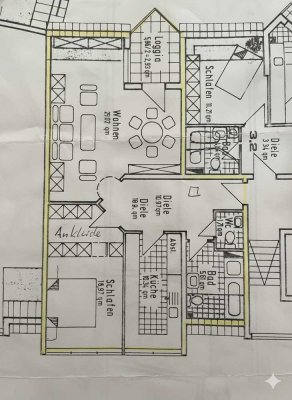 Helle 2-Zimmer-DG-Wohnung mit modernem Bad, EBK und Loggia