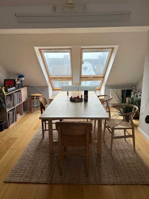 Wunderschöne 65 m² im ausgebauten Dachboden über den Dächern Dortmunds sucht neue Mieter!!!!