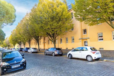 Wohnen mit Charme: Sonnige 3-Zimmer-Wohnung mit Südbalkon in Stadtfeld-Ost