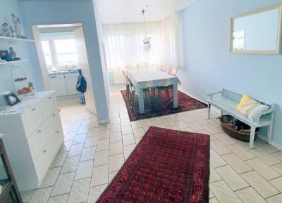 Helle 4,5-Zimmer-Wohnung mit Balkon - befristet auf 3 Jahre