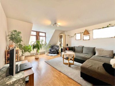 Moderne 3-Zimmer-Wohnung mit großem Balkon und Stellplatz im Stadtzentrum