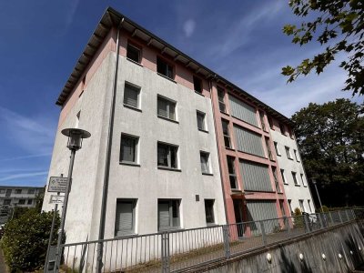 Helle 4-Zimmer-Wohnung mit Balkon und Keller in ruhiger Lage