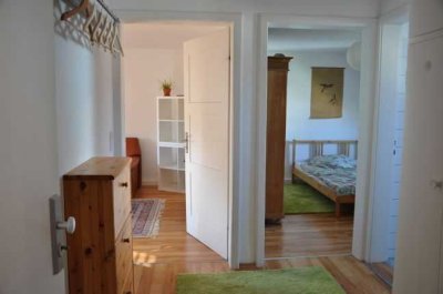 Gemütliche, voll möblierte 2-Zimmer.-Dachgeschoss -Wohnung in Bad Cannstatt!