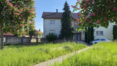 Ein Haus mit Geschichte und Zukunftspotenzial in Karlsdorf-Neuthard