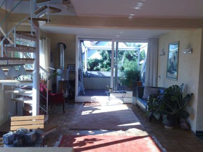 Stilvolle, sanierte 3 -Zimmer-Maisonette-Wohnung mit Balkon, Sauna, Kaminofen  und EBK in Ratingen
