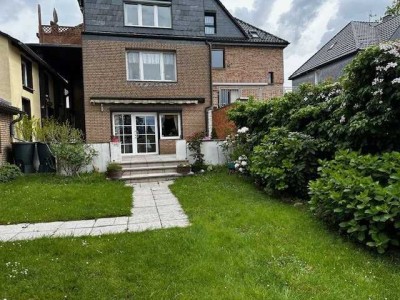Ihr grünes Zuhause: Charmante Maisonettewohnung mit eigenem Eingang und großem Gartenparadies