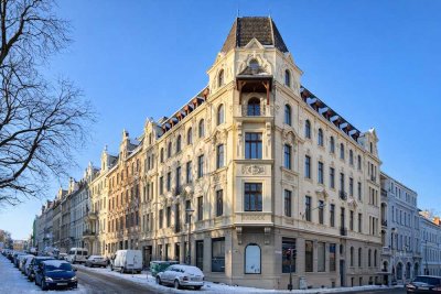 Luxuriös sanierte Wohnung nahe Bahnhof im Erstbezug